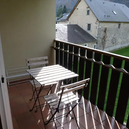 2 à 4 Personnes Apartamento *